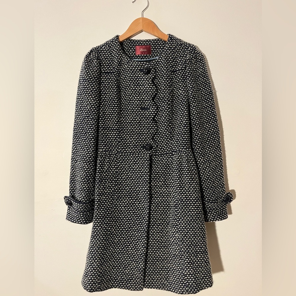 Roam - Navy, blue and white  winter coat